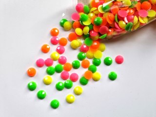 Kaboszony plastikowe D: 14 mm Neonowe